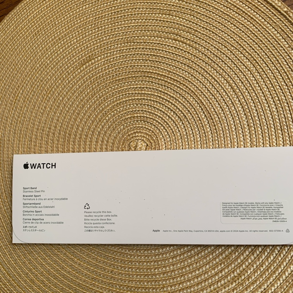 Apple Silicone Sport band only-40 mm, Stainless Steel Pin S/M Starlight NIB - Picture 3 of 5